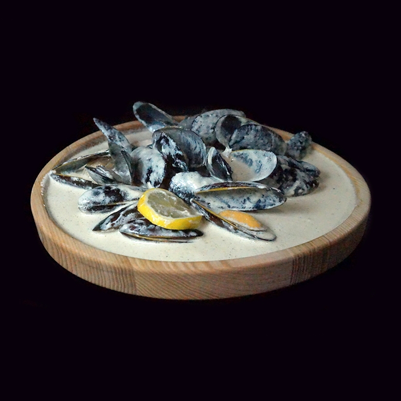 Мидии в соусе блю-чиз